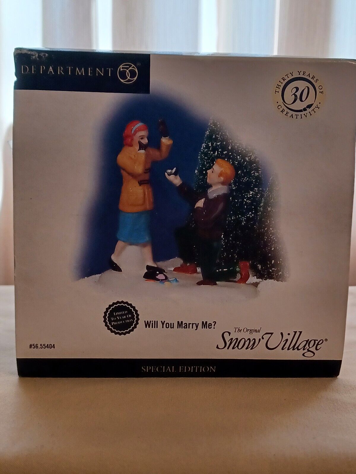 Department 56 - Rare Special Edition - Will You Marry Me? #55404 Snow Village