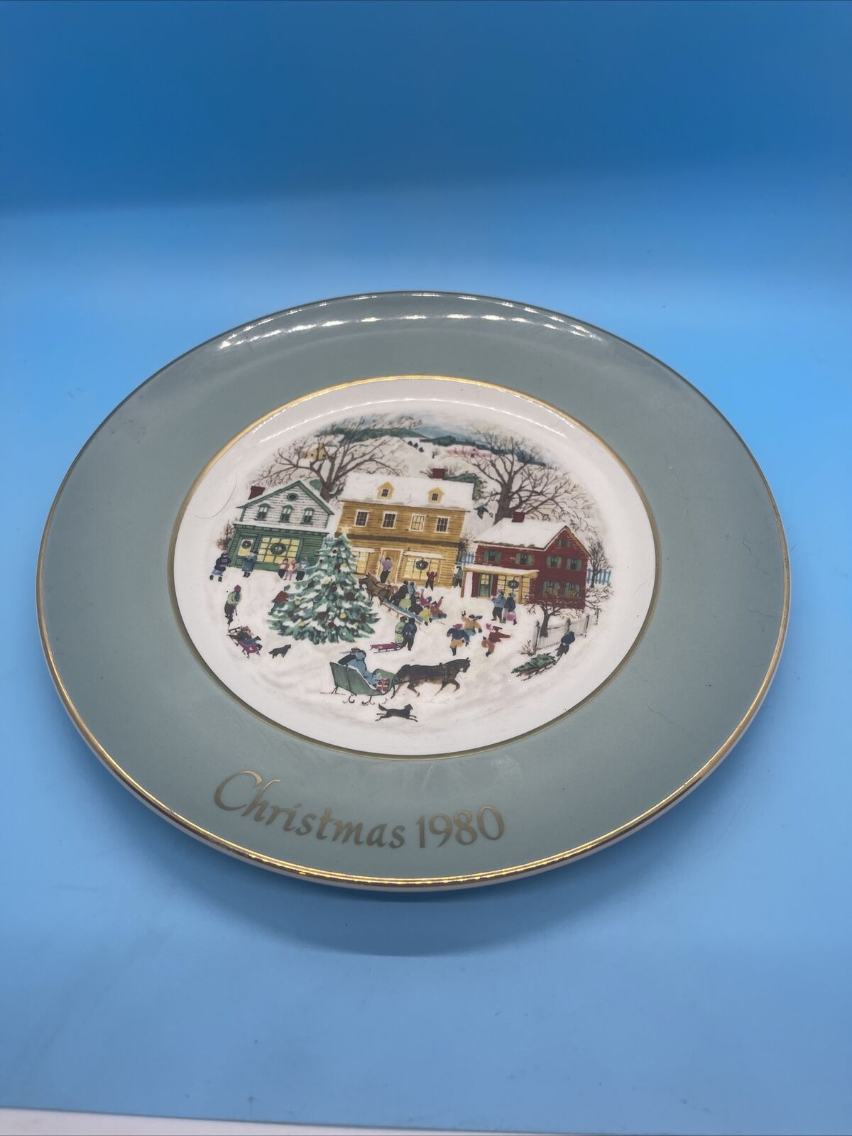 Avon Christmas Collectible Plate Country Christmas Enoch Wedgwood England 1980 