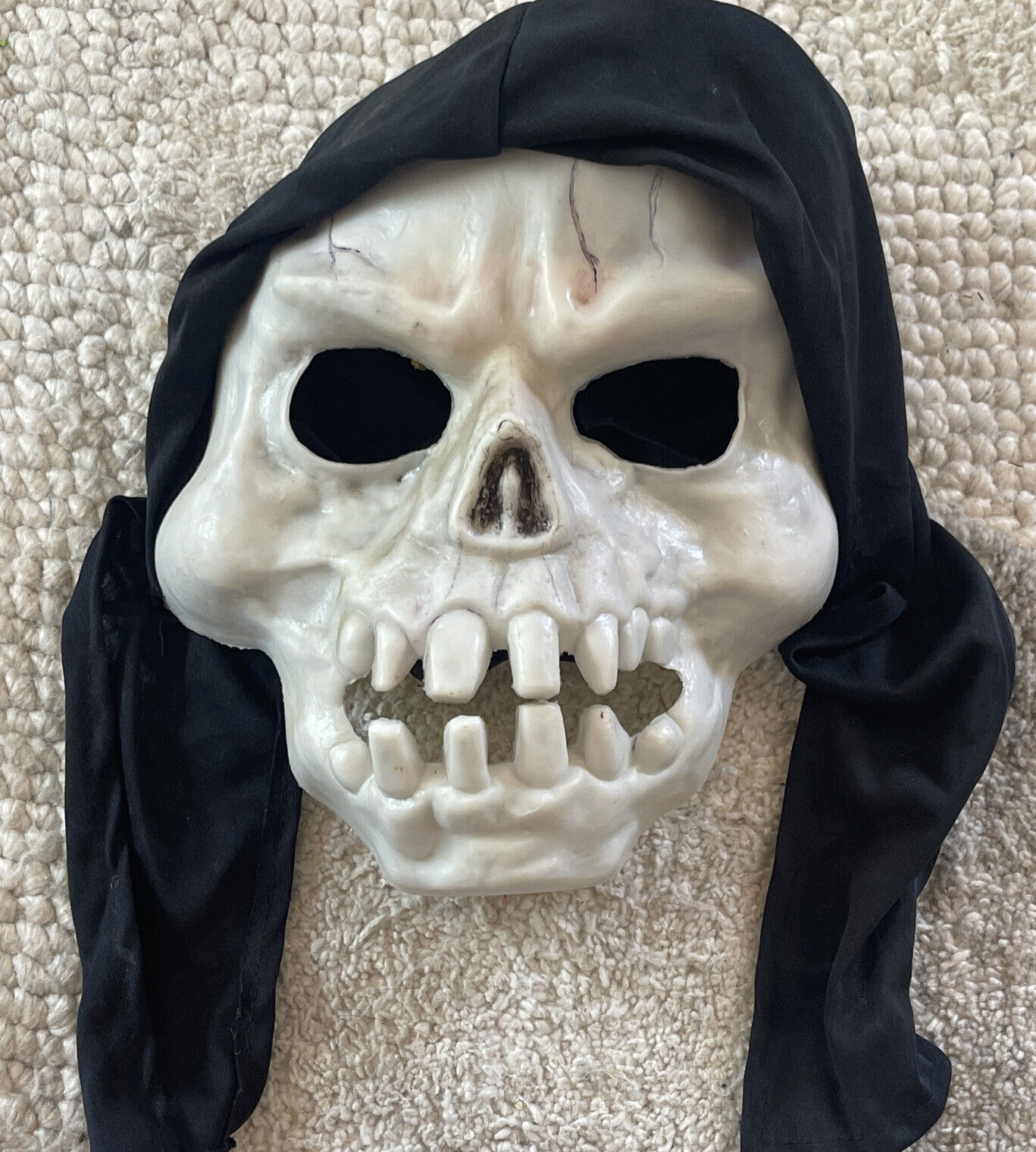 Vintage Fun World Div Halloween Mask Item #9211 Skull Face Glow in the Dark