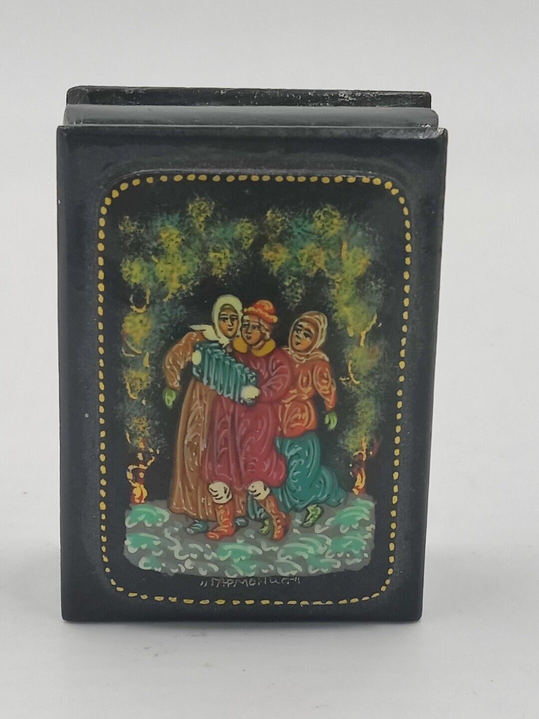 Vintage Hand Painted Russian? Tampon Trinket Keepsake Wood Laquer Box