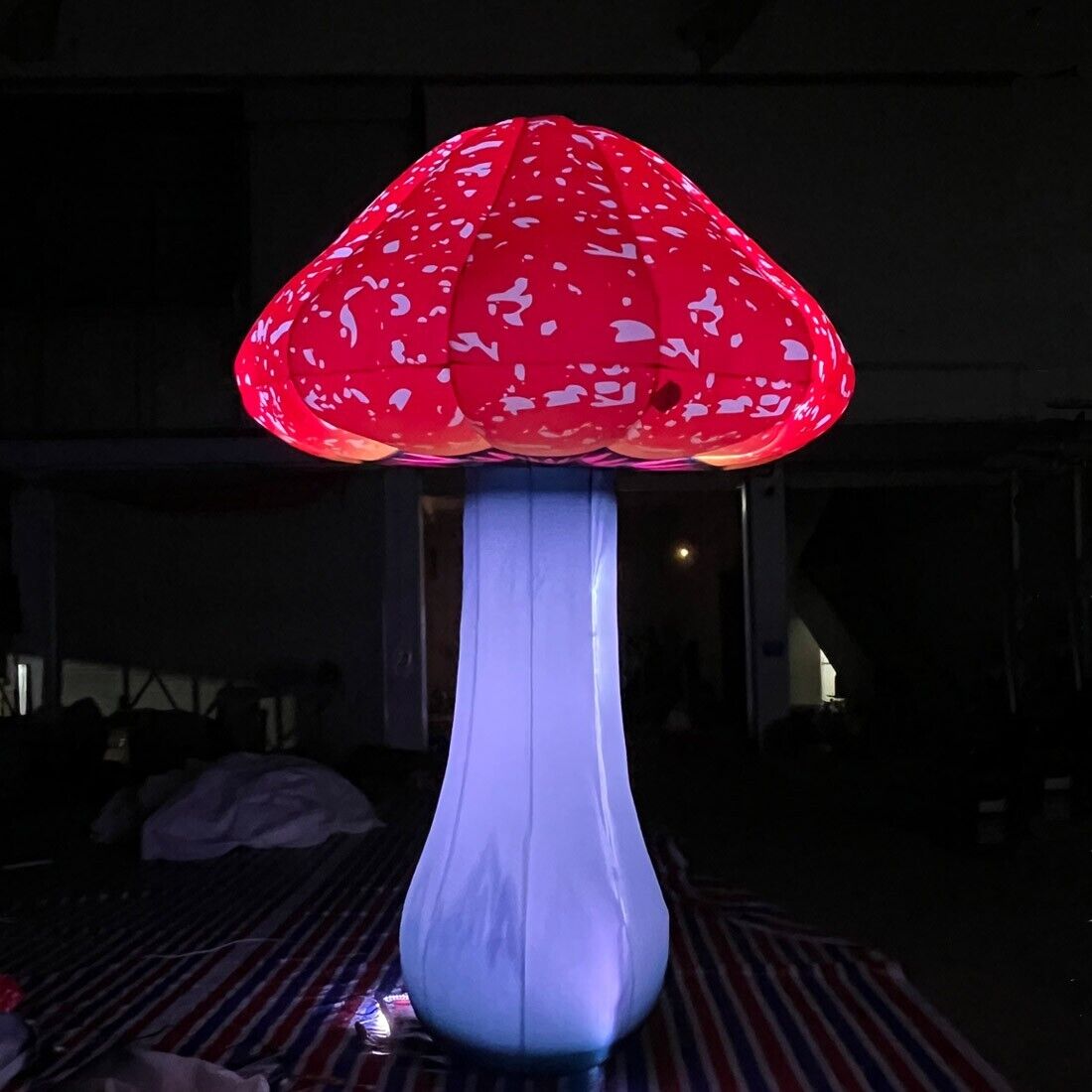 Outdoor Garden Decor Giant LED Inflatable Mushroom for Stage, Backyard, Step