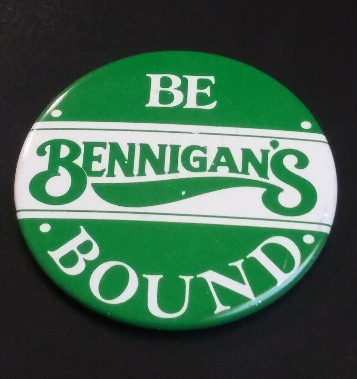 Vintage Rare Retro Be Bennigan\'s Bound Employee Button Lapel Bennigans htf Pin