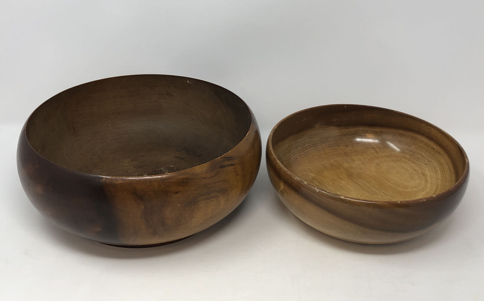 Set of 2 Vintage Mid-Century Myrtle Wood Nesting Bowls Farmhouse Mismatched AL