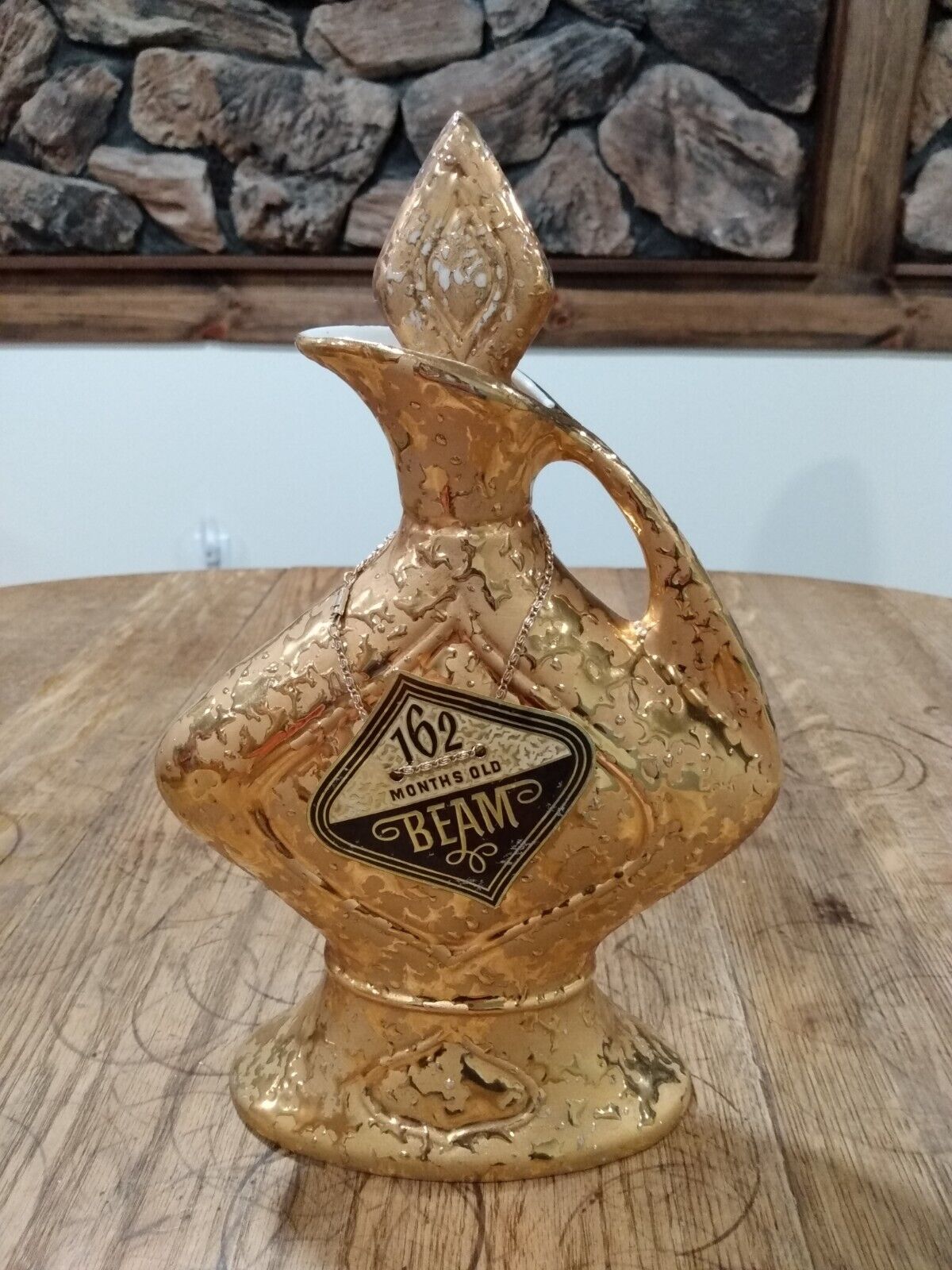 Jim Beam 1964 Royal Gold Diamond  Decanter 162 Months with Hanging Tag EMPTY 