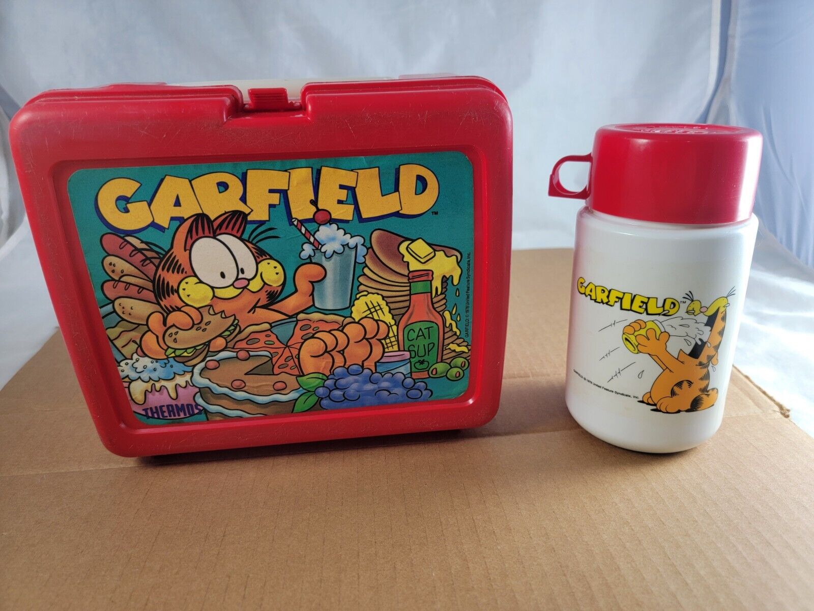 1978 Vintage Garfield The Cat Red Plastic Lunch Box With Thermos
