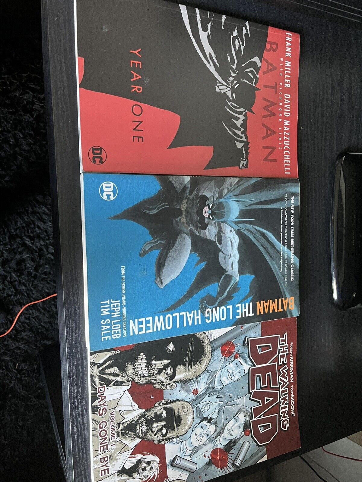 Comic Book Lot (Walking Dead, Batman Year One and Batman The Long Halloween)