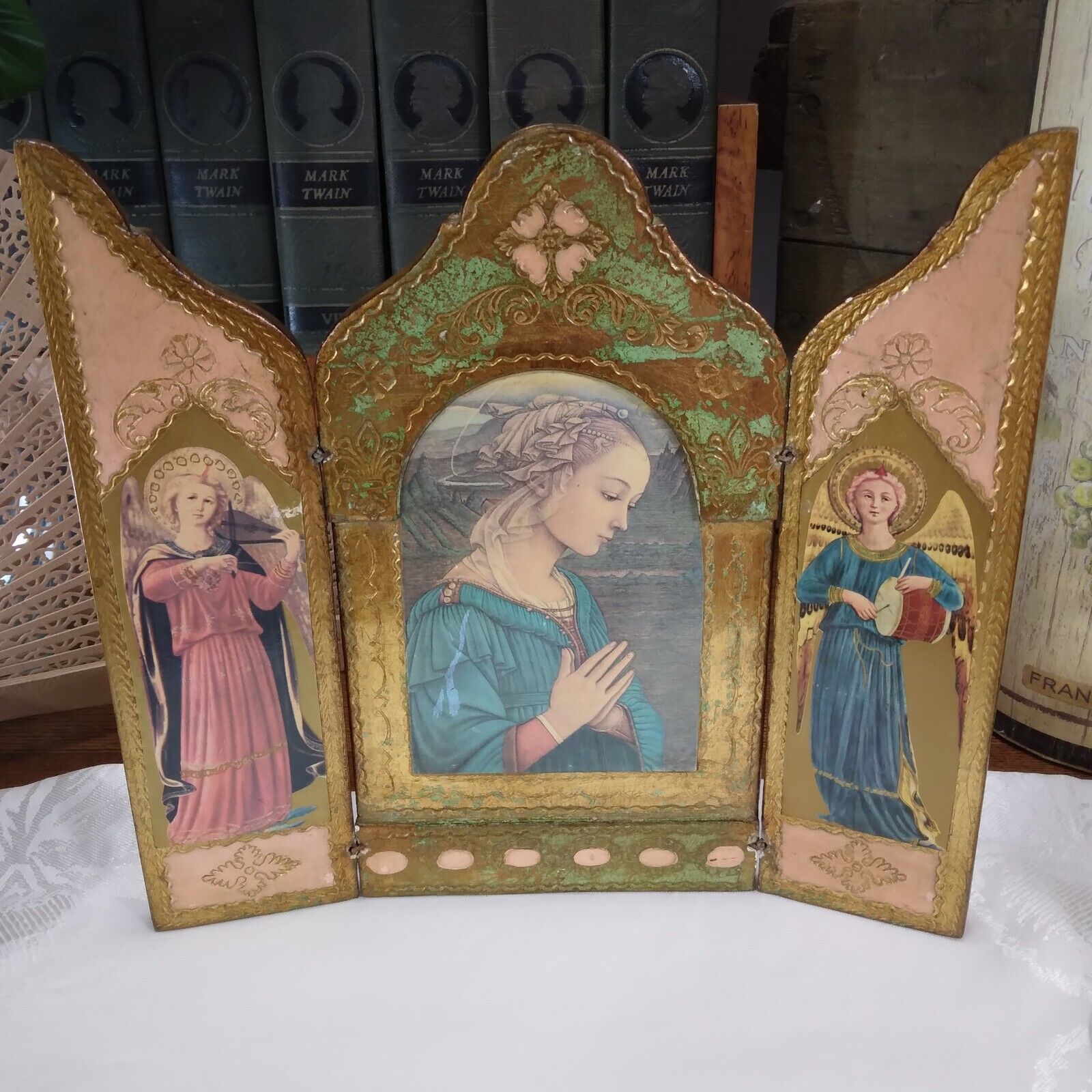 Vtg Italian Florentine Style Triptych Wood Religious Altar Icon Madonna PinkGold