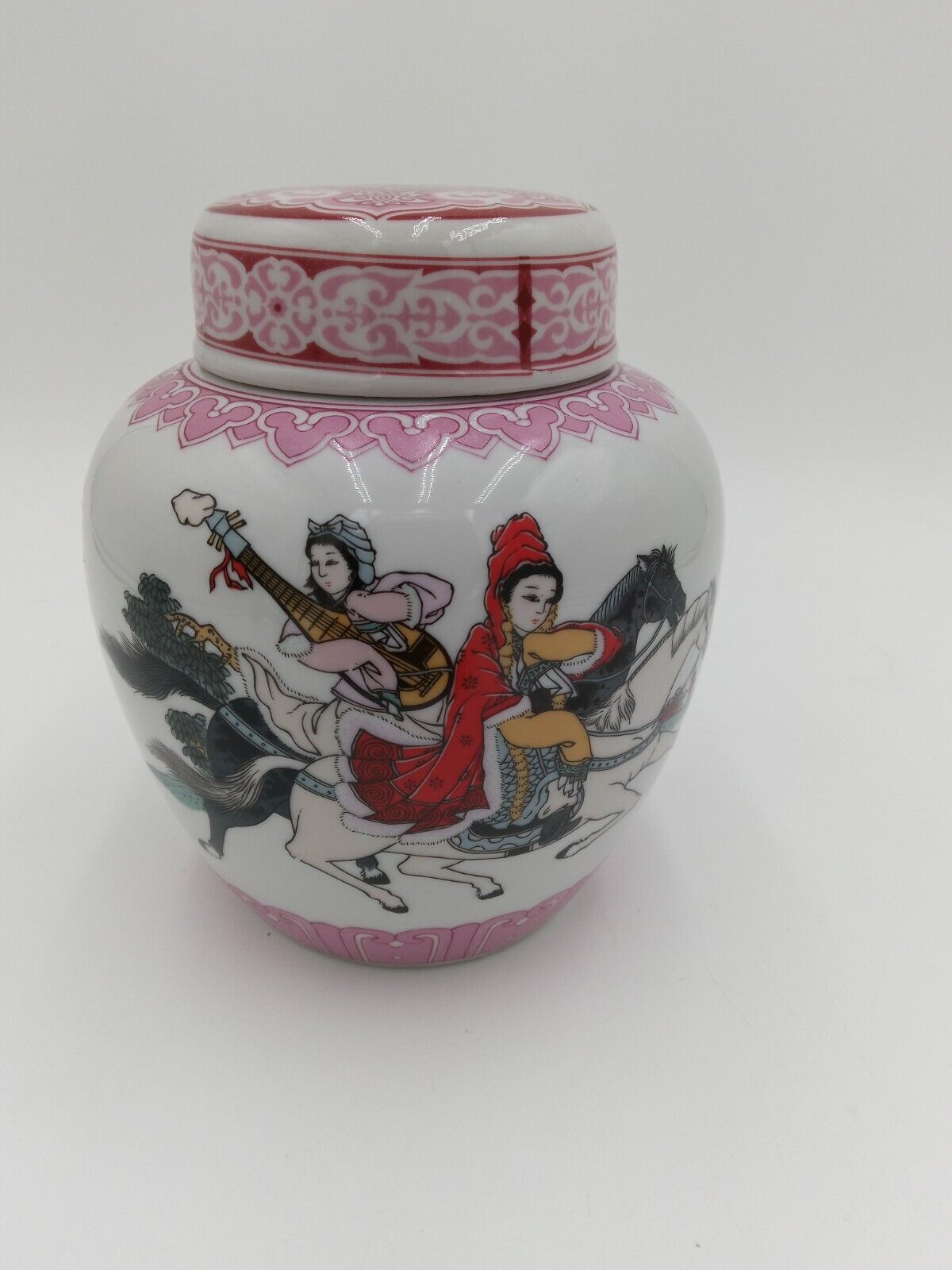 Vintage Chinese Porcelain Tea/Ginger Jar