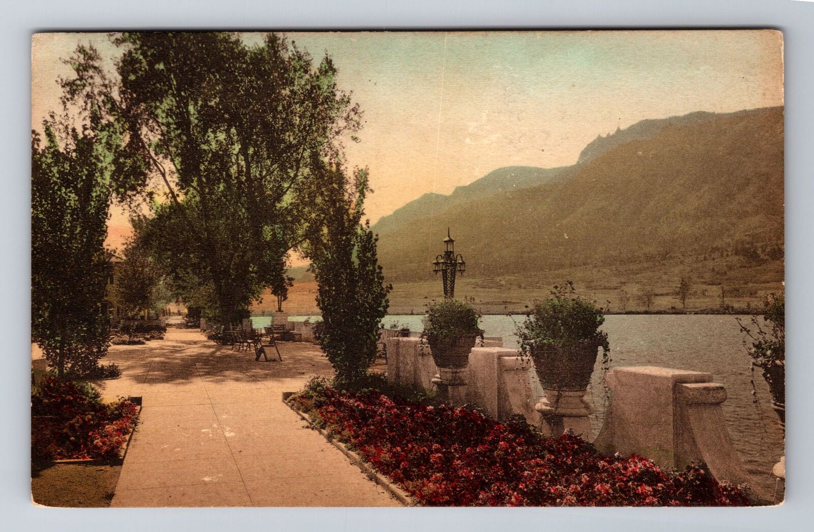 CO-Colorado Springs, The Broadmoor Hotel Grounds, Advertising, Vintage Postcard