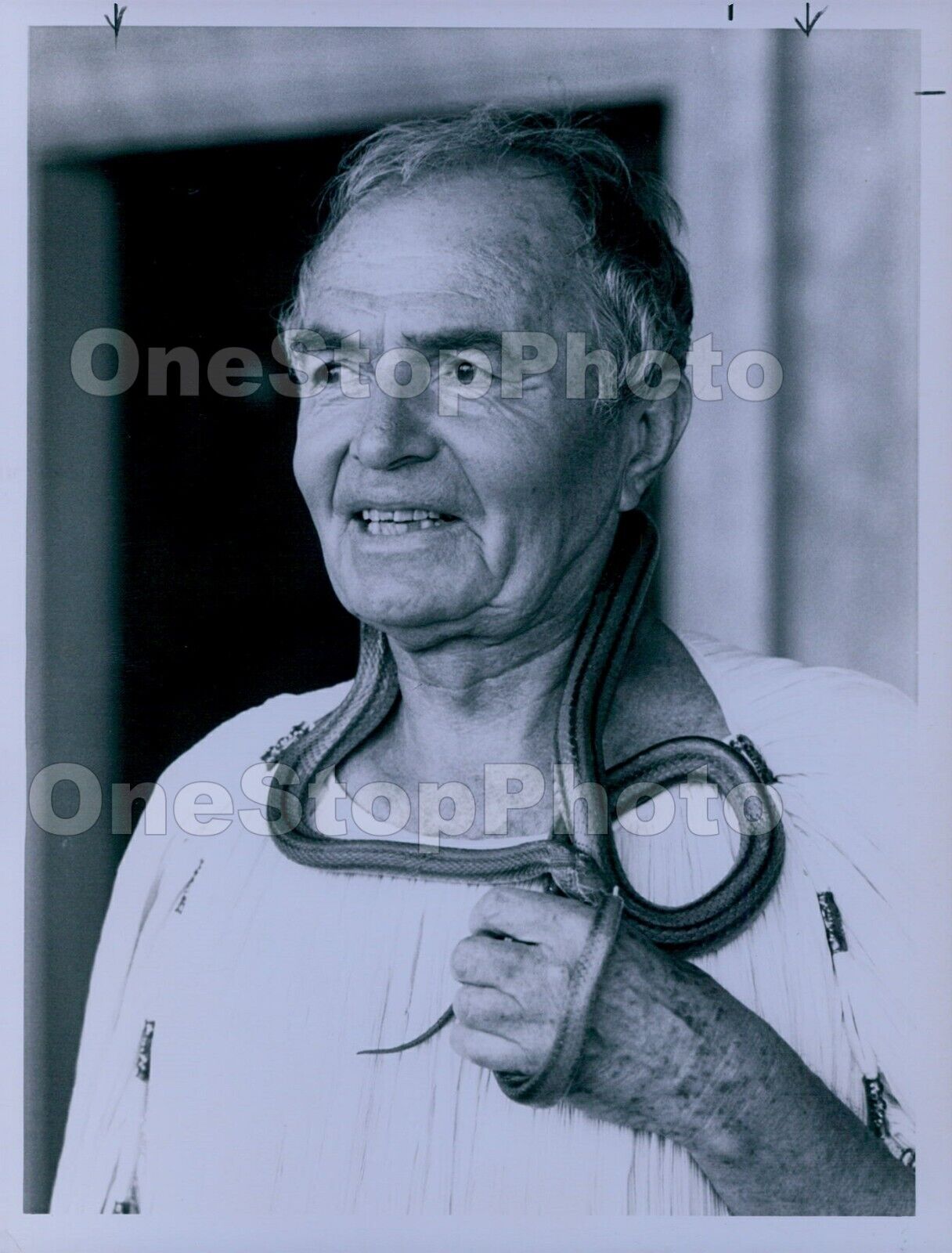 1985 JAMES MASON Actor Holding Snake Around His Neck Press Photo