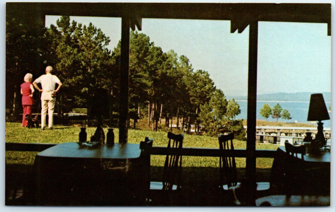 Postcard - Brady Mountain Lodge - Lake Ouachita - Arkansas
