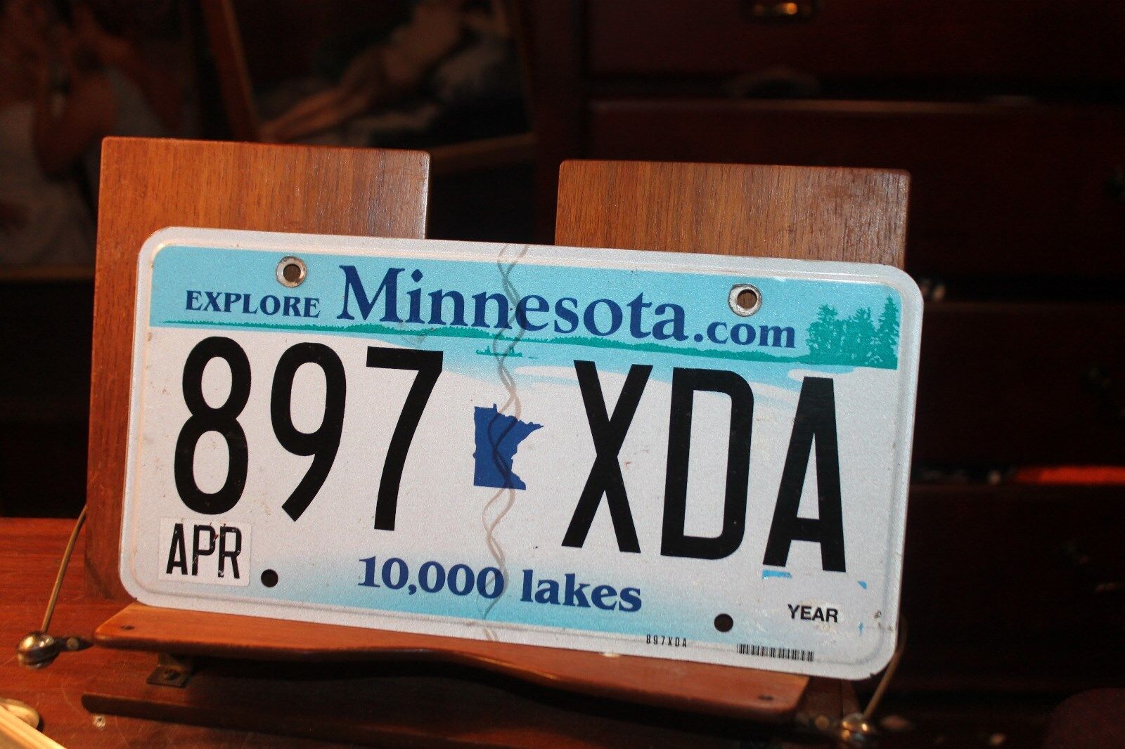 2009 Minnesota License Plate 10,000 Lakes 897 XDA