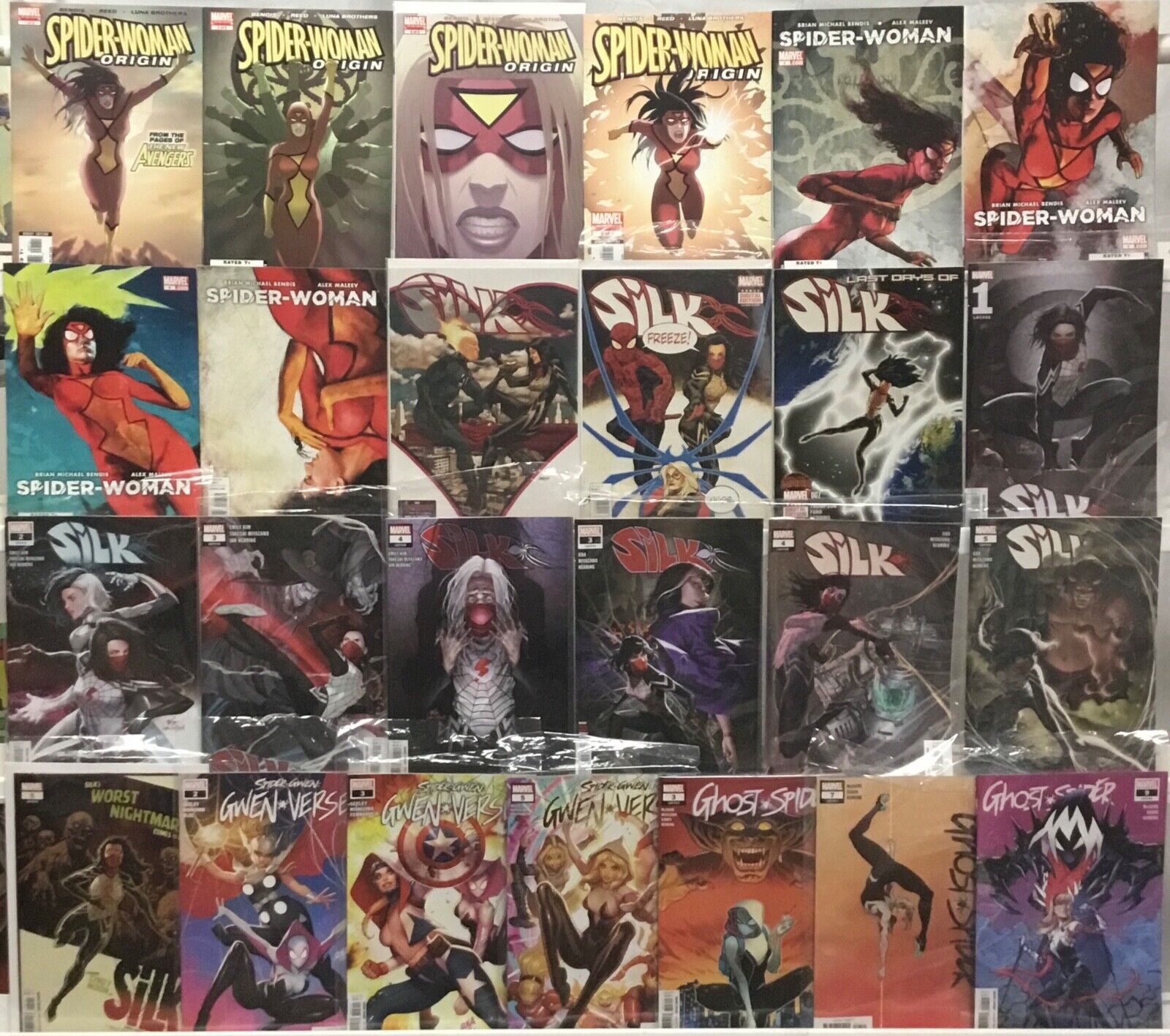 Marvel Comics - Spider-Woman / Silk / Spider-Gwen - Comic Book Lot of 25 Issues