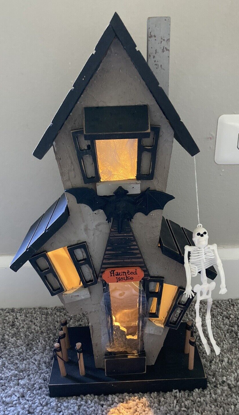 LED Haunted House Lighted Living Quarters/Bon-Ton Stores Wooden 16.25\