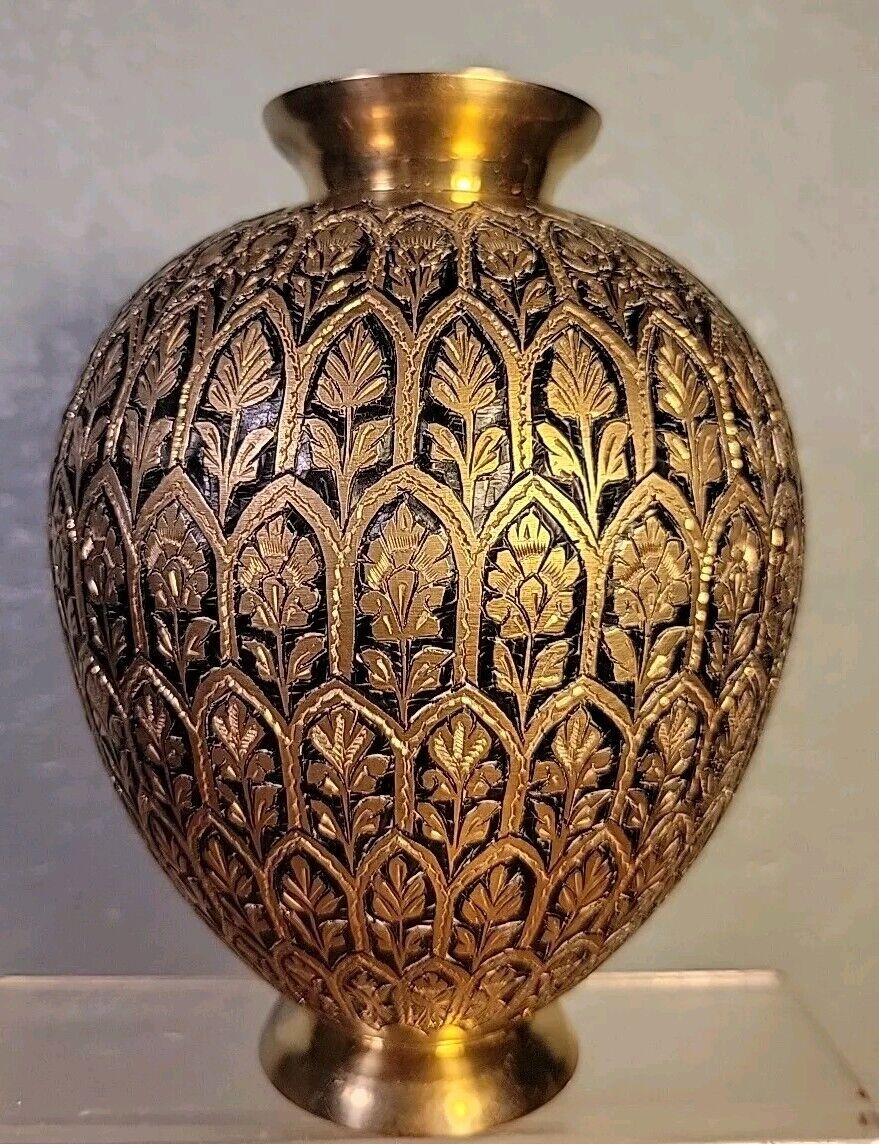 RARE Etched Brass Vase Ginger Jar / Black Diamond Cut Floral Design EXCELLENT  