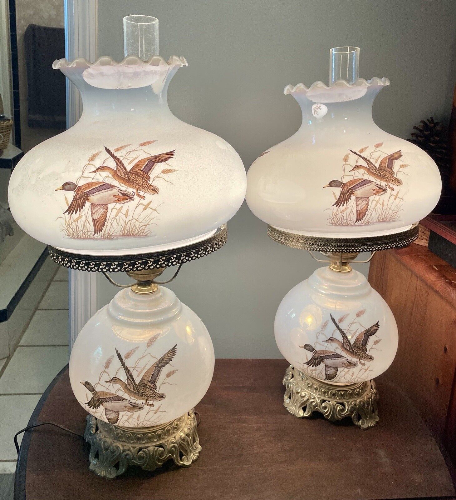 Beautiful Pair of Vintage Hurricane Electric Parlor Lamps - Flying Ducks
