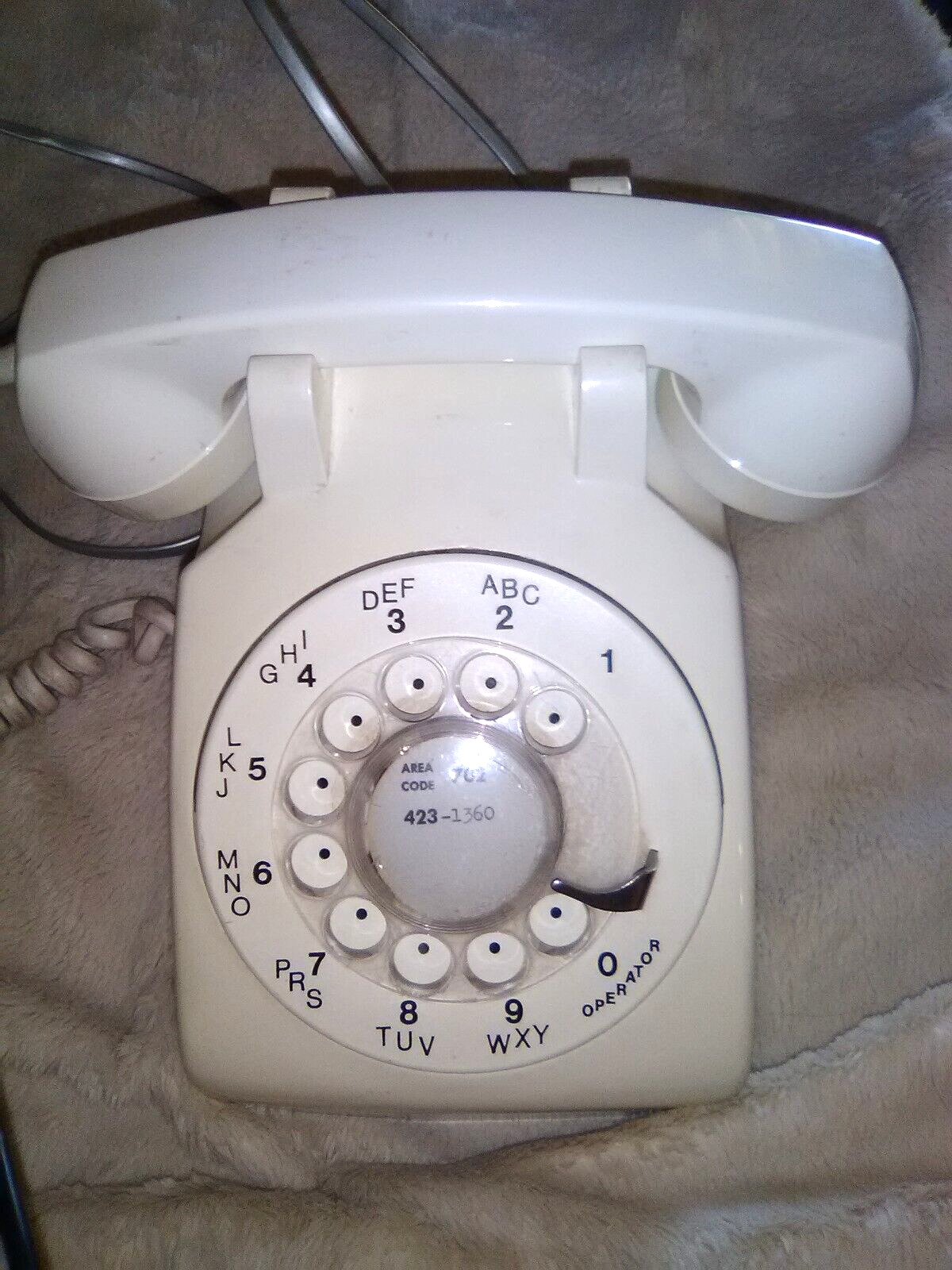 Vintage White Rotary Dial Desk Phone With Cord