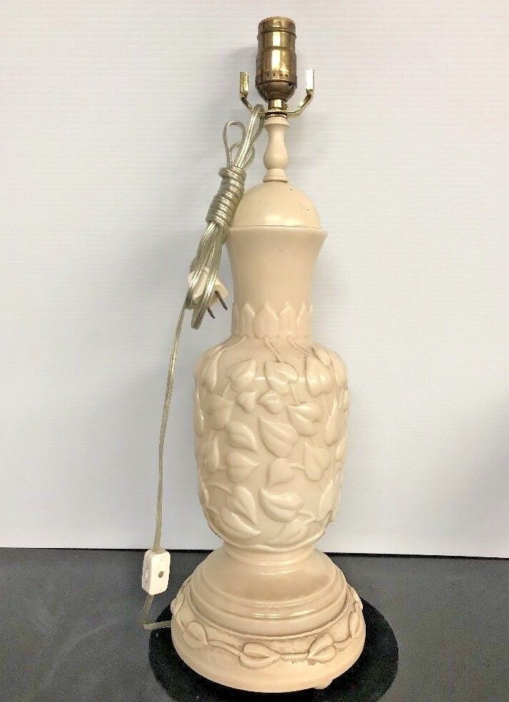 Vintage Ceramic Ivory Color Lamp