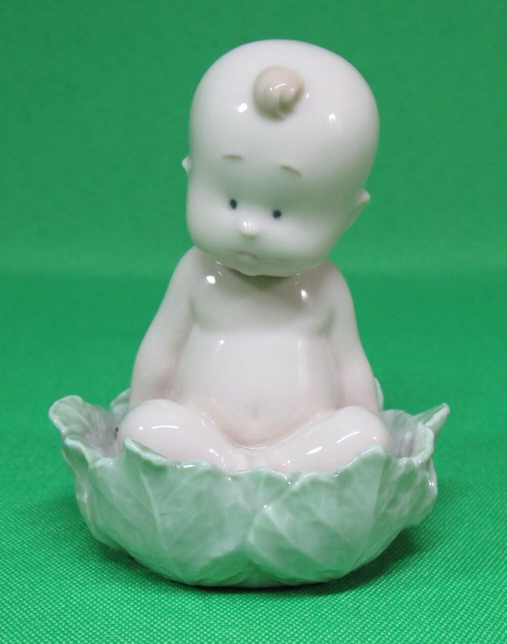 Nao Lladro WHERE DO BABIES COME FROM... a CABBAGE? COLLECTION 2000 FIGURINE 5021