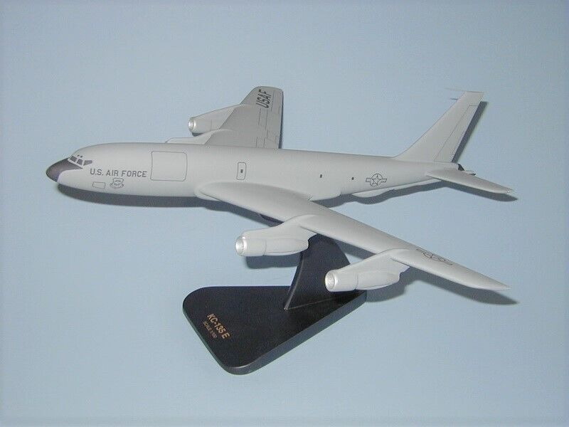 USAF Boeing KC-135E Stratotanker Desk Top Display Jet Model 1/100 SC Airplane