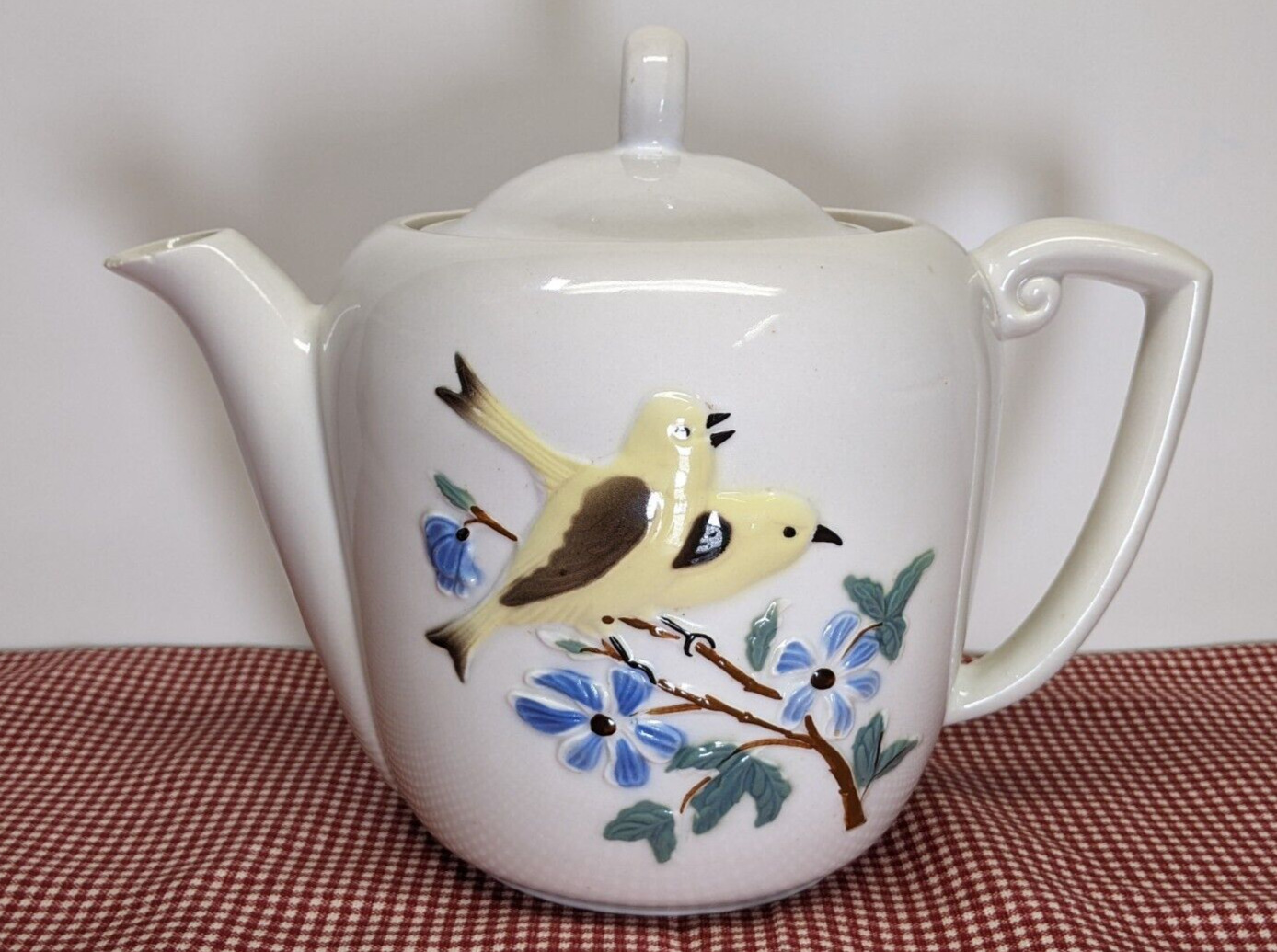 VTG Porcelier Vitreous China Hand DecTeapot W/American Goldfinches W/Black Wings