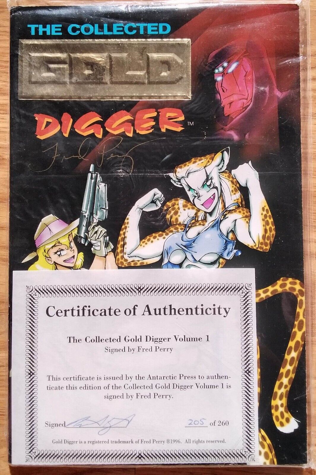 The Collected Gold Digger Vol 1 - Antarctic Press- 1996 -Signed by Fred  CA