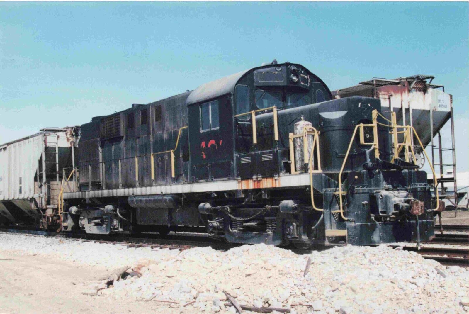 Rs11 Consolidated Grain & Barge Naples Illinois Switcher Train Photo 4X6 #254