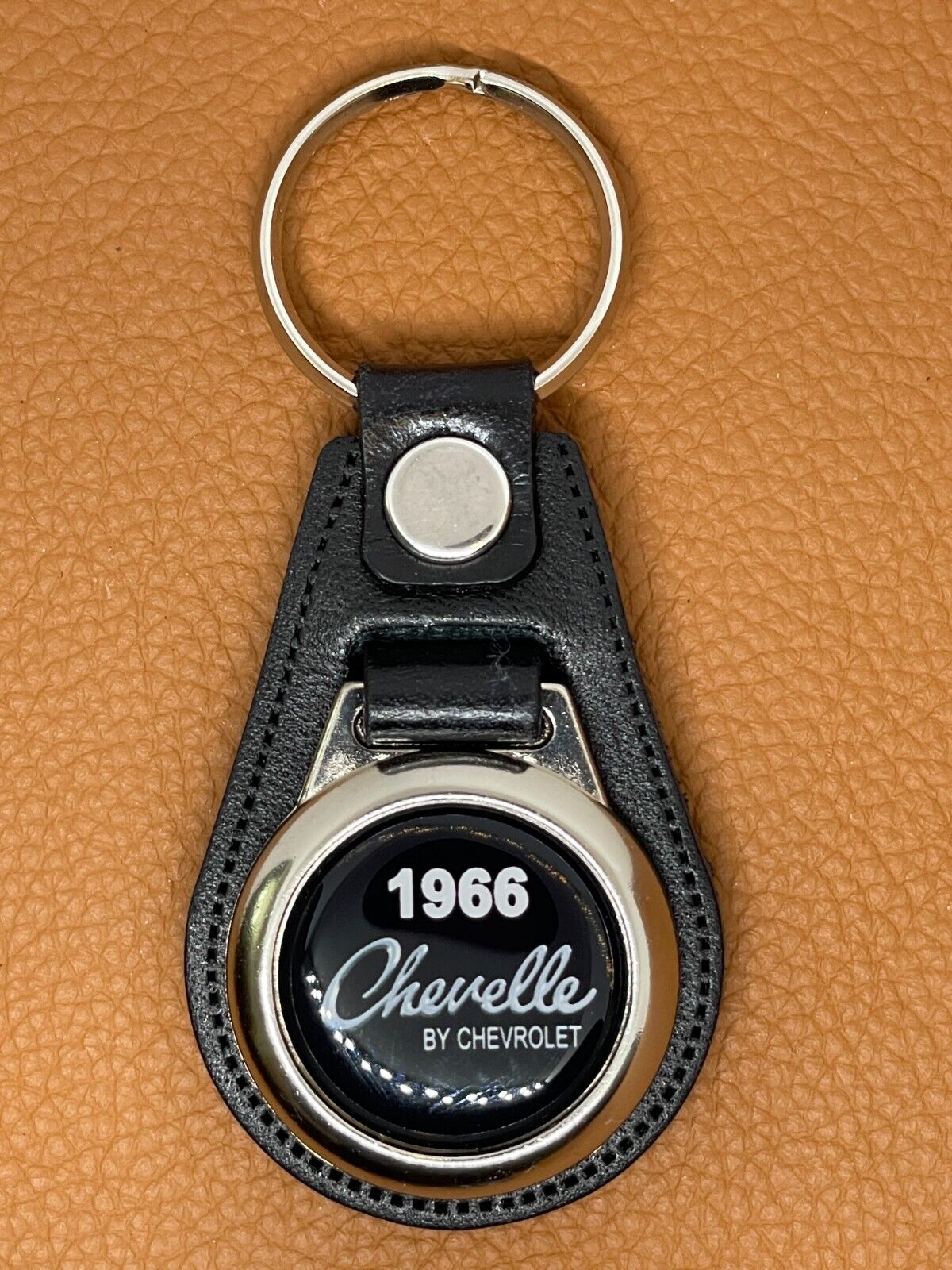 1966 CHEVELLE PREMIUM BLACK leather keychain