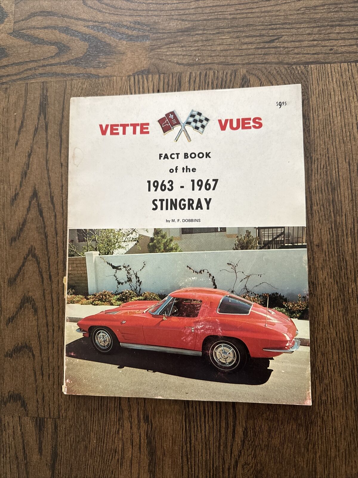 VETTE VUES FACT BOOK 1963-1967 STINGRAY DOBBINS ILLUSTRATED Softcover