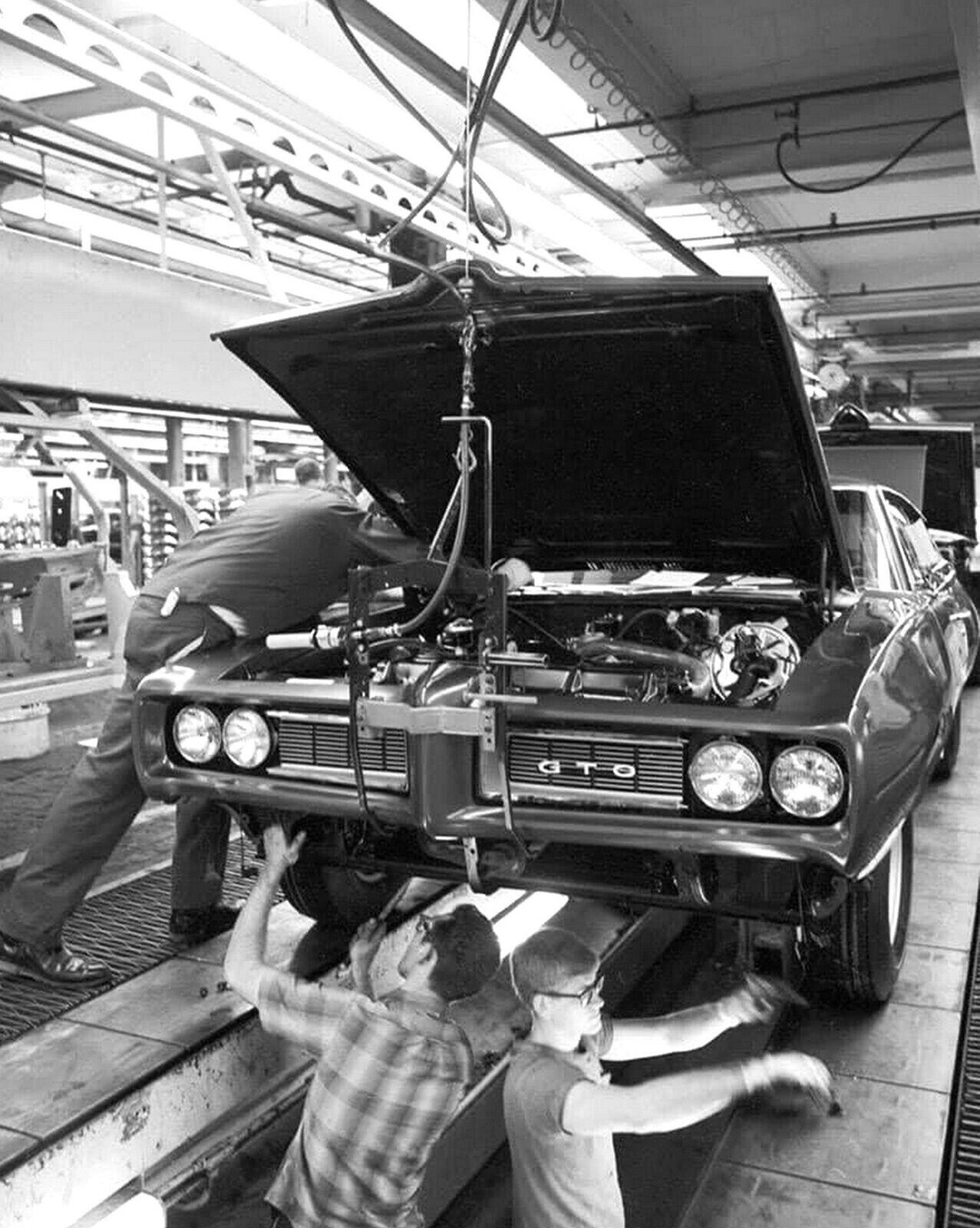 1968 Pontiac GTO Factory Assembly Amercian Classic Car Poster Photo 13x19