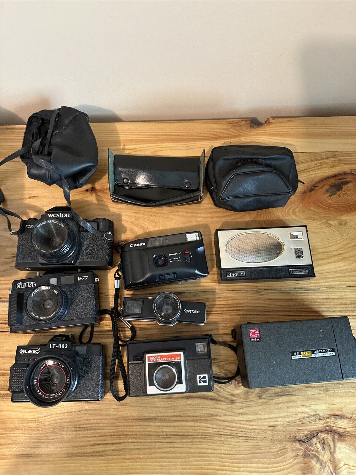 Lot Of Vintage Cameras, Camcorder And A Transistor Radio. Parts 