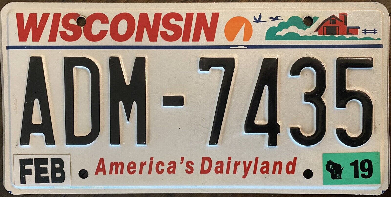 FREE SHIPPING 2019 Wisconsin License Plate EXPIRED