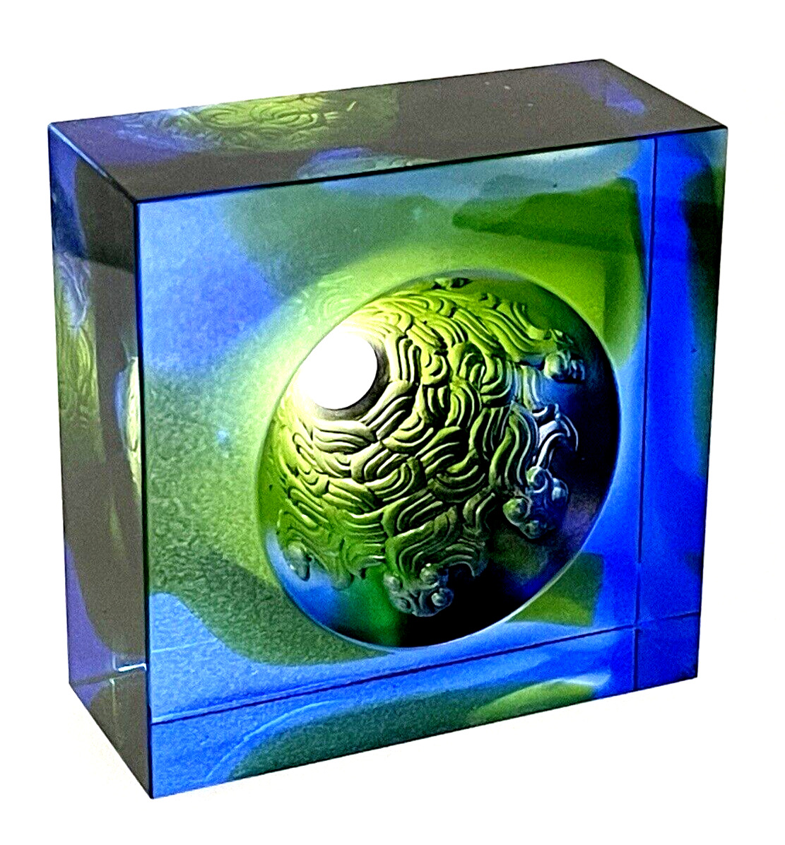 Liuli Gong Fang LLGF Crystal Art Glass Sculpture Paperweight 2007
