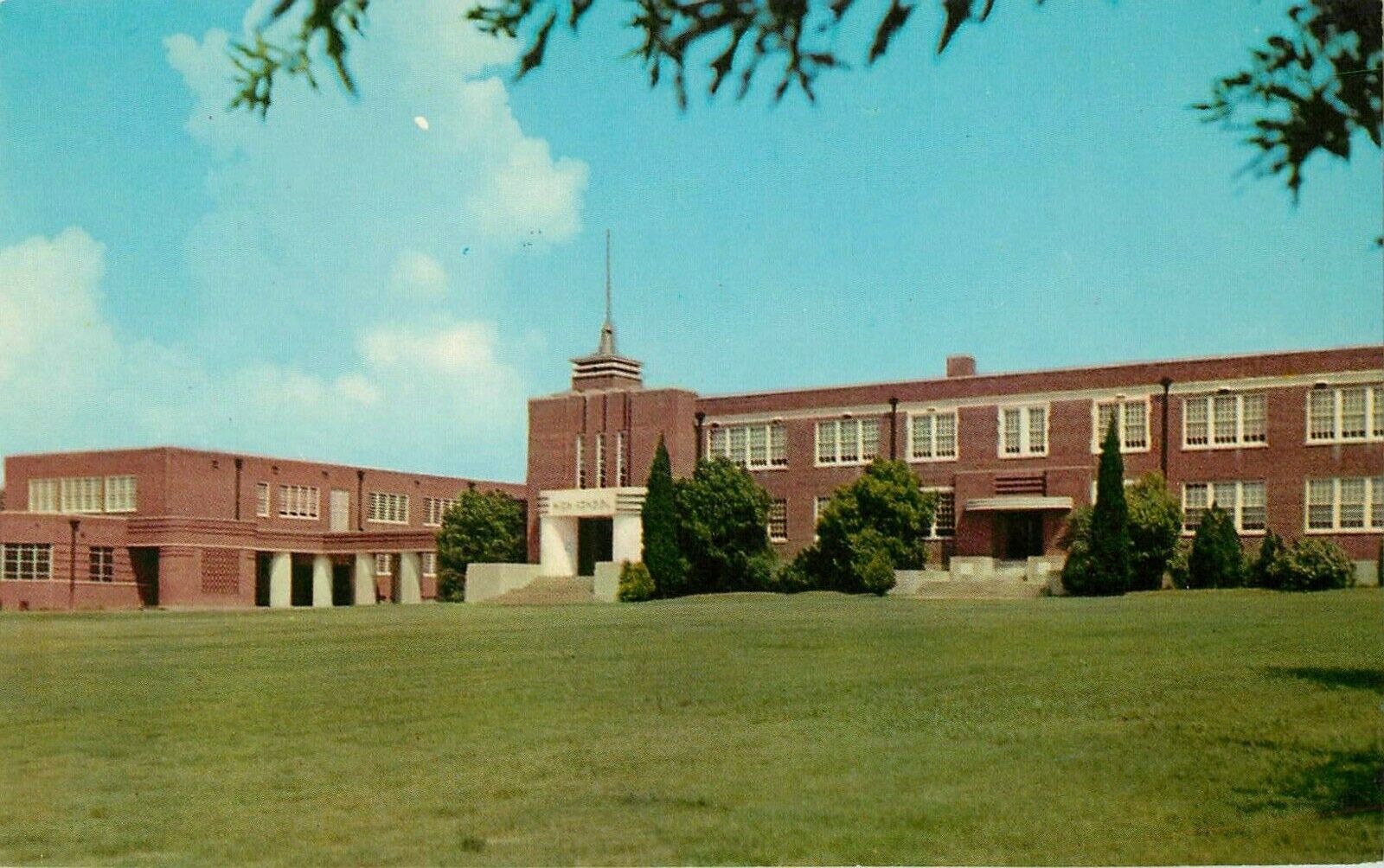 c1960s Junior High School, Tupelo, Mississippi Postcard