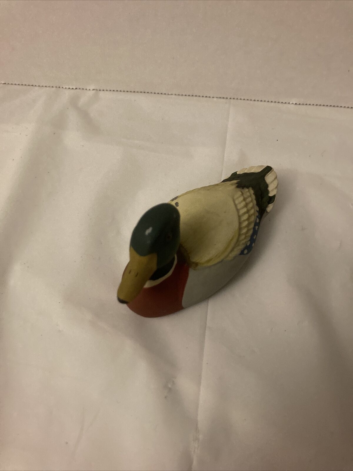 Avon Collector Duck Series Decorative Collectible Mallard Duck Figurine ( 1983 )