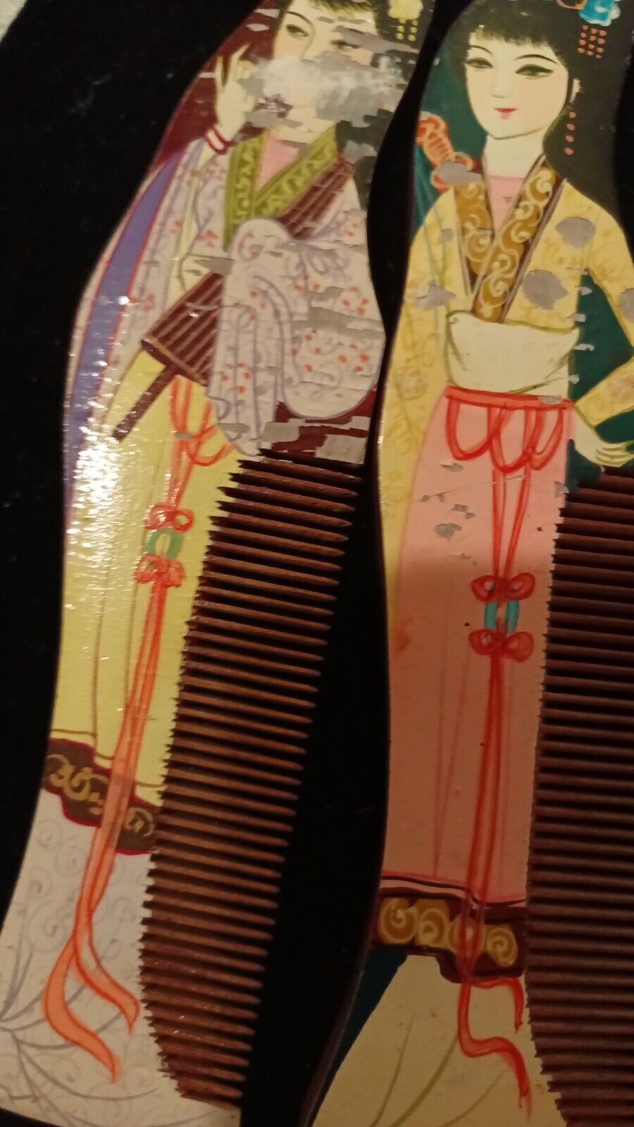 Two Antique Geisha Girl Combs Made In China 1940