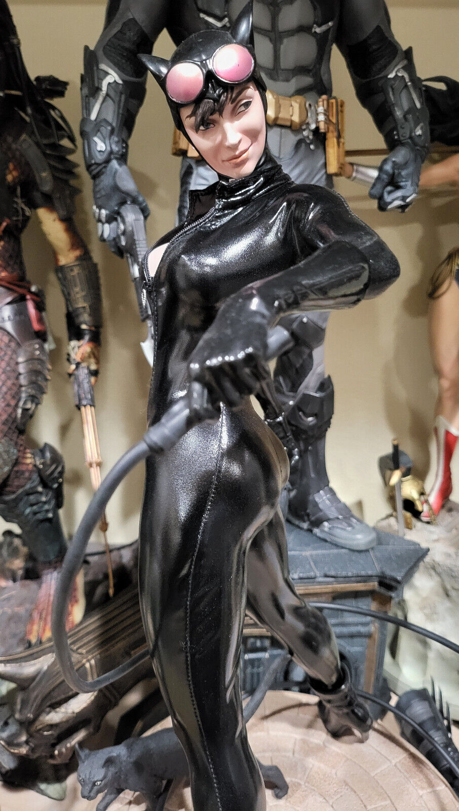 Sideshow Premium Format Catwoman Exclusive Statue