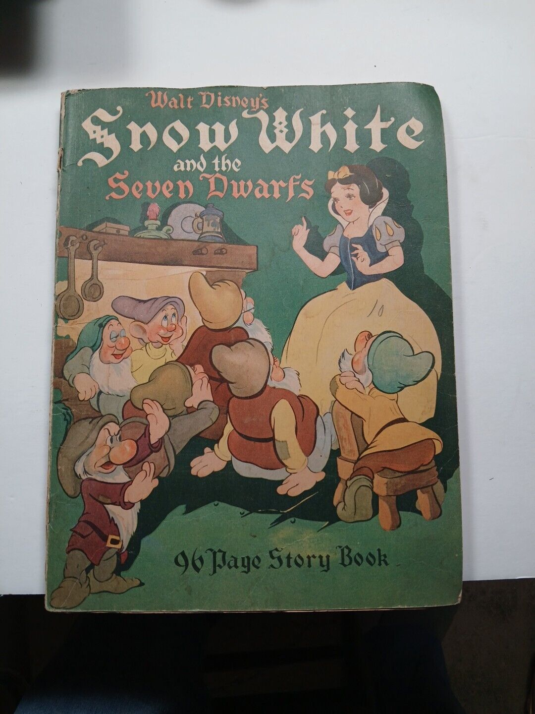 Vintage Walt Disney's Snow White and The Seven Dwarfs 96 Page Storybook 1938