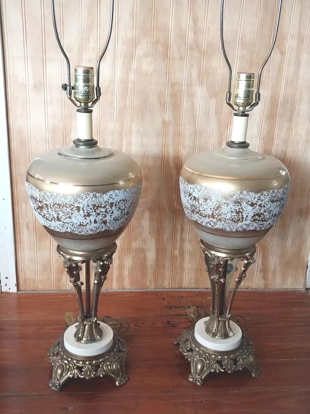 2 Vintage Hollywood Regency Mid Century Modern Table Lamps Gold globes Marble 😀