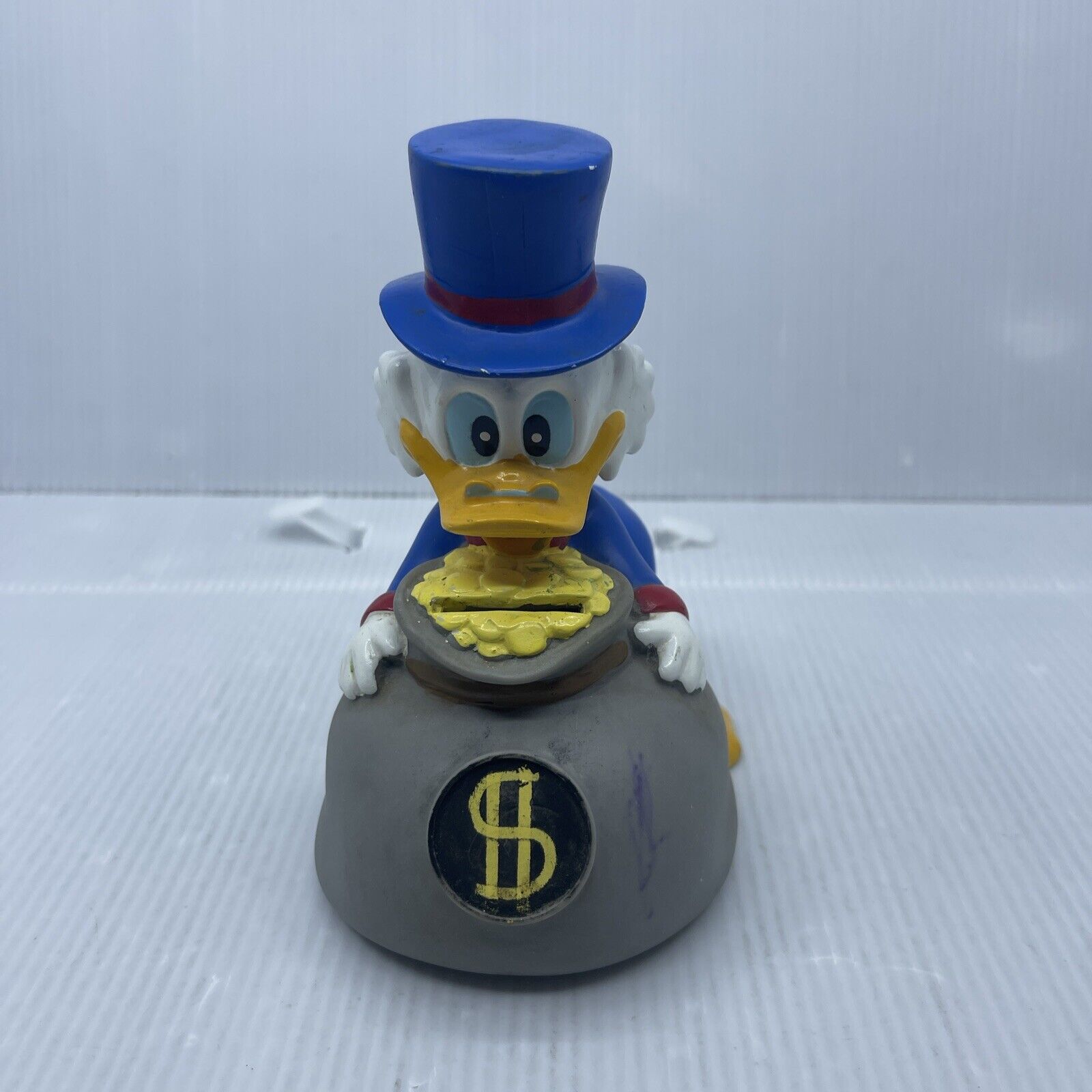 “Extremely Rare Walt Disney Scrooge McDuck Full Money Old Piggy Bank Fig Statue