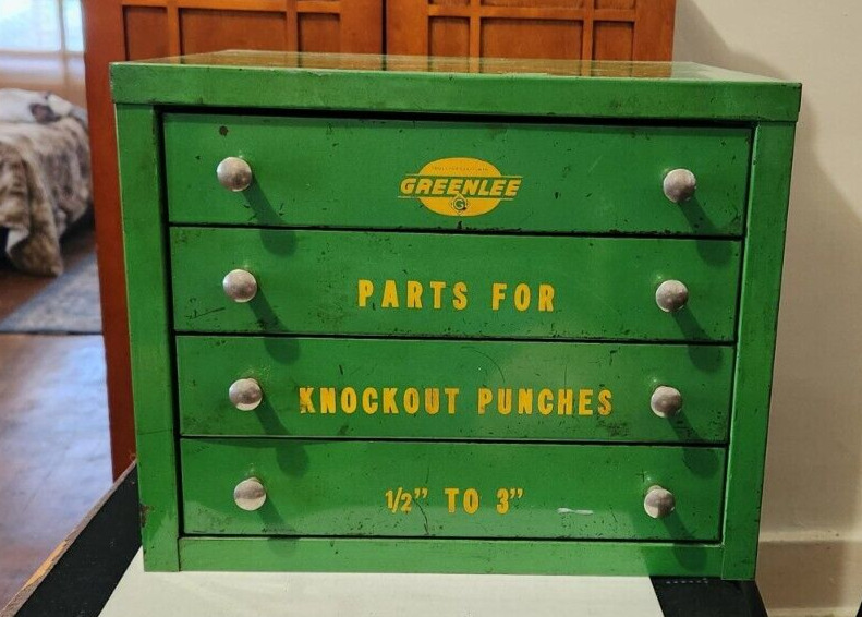 VINTAGE GREENLEE PARTS FOR KNOCKOUT PUNCHES 4-DRAWER METAL CHEST  BOX 1/2 to 3''