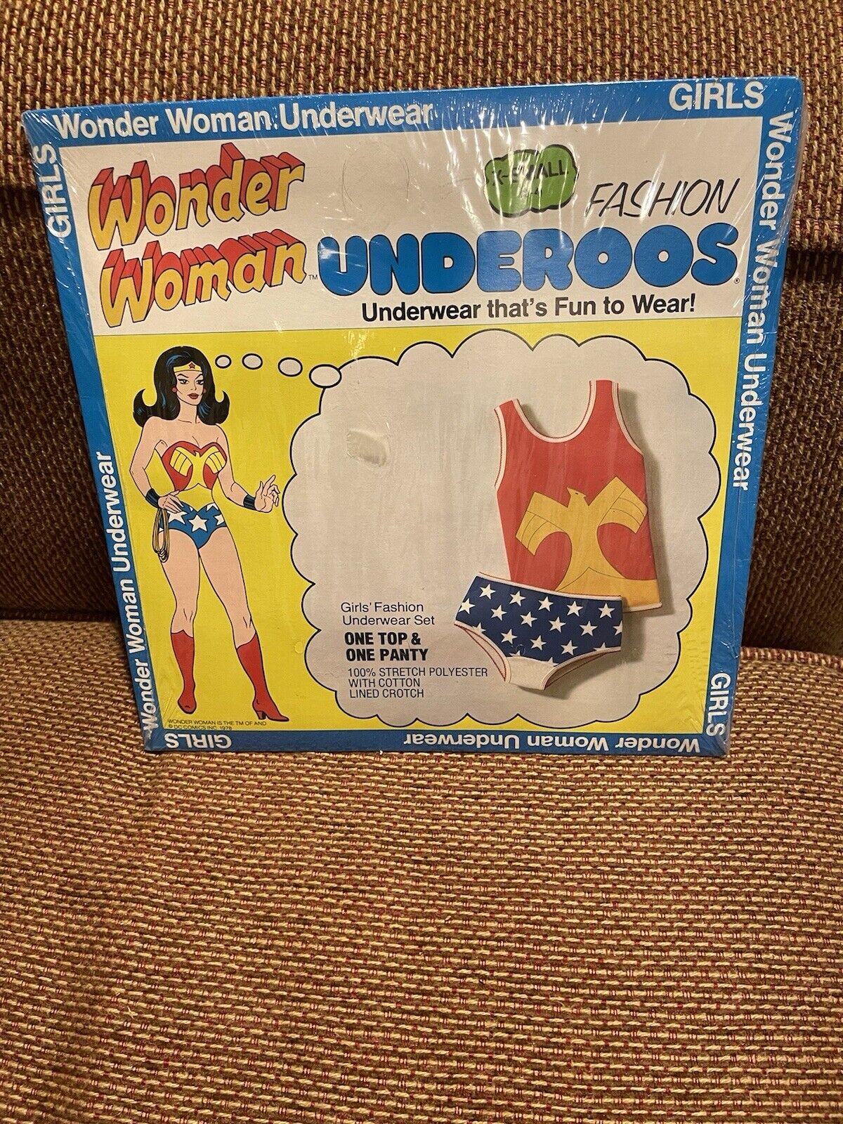 WONDER WOMAN VINTAGE UNDEROOOS 1978 Sealed -New In Package-Underwear Fum To Wear
