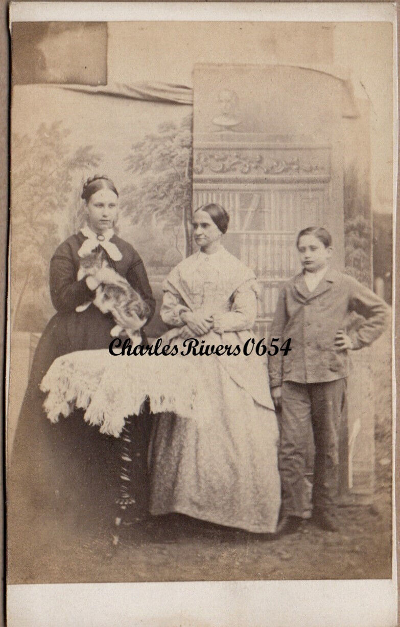 1871 CDV LADY HOLDING TABBY CAT WITH BOY. NAMES WATSON & BEEBY PHOTO #B965