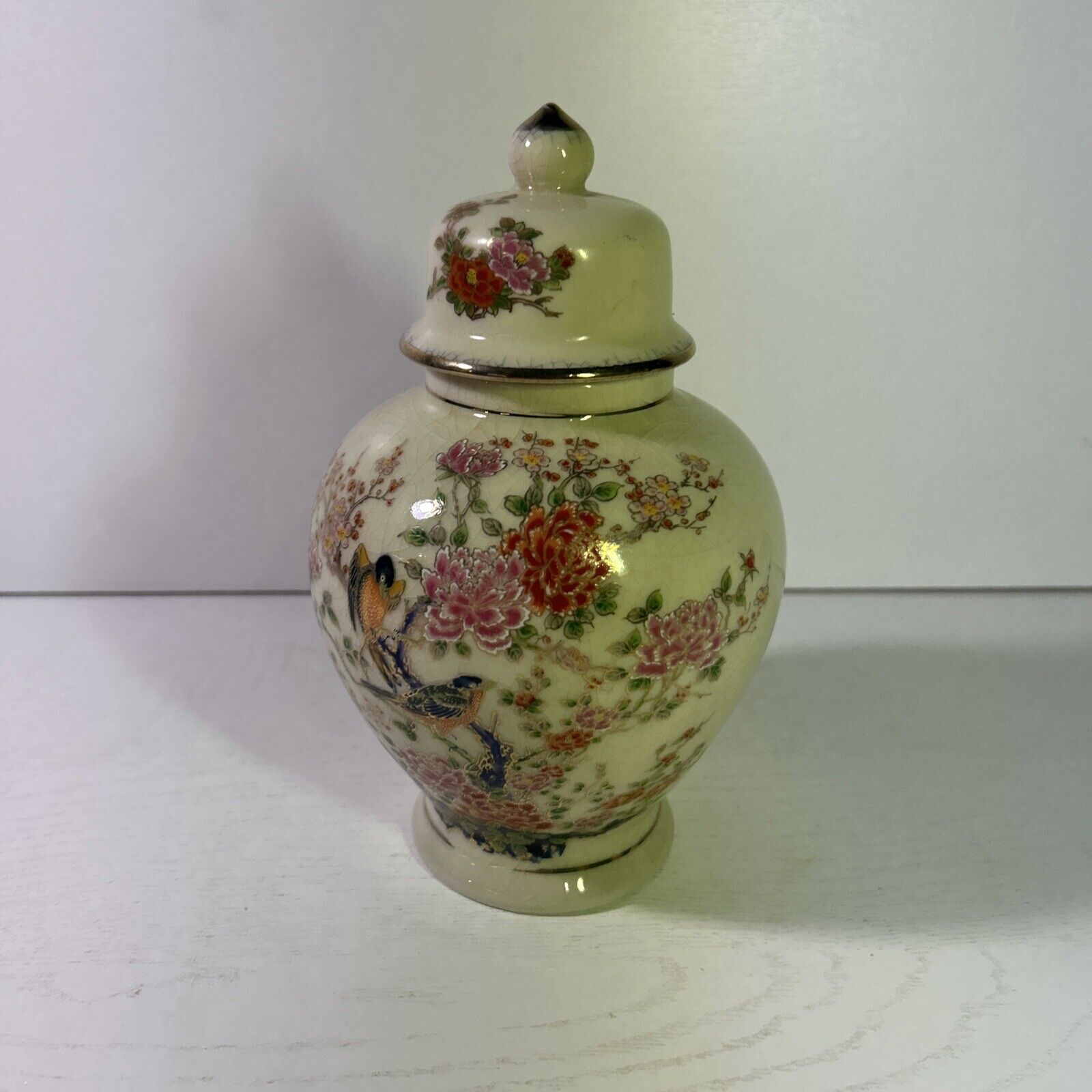 Vintage Toyo Japan Vase w/ Birds - Flora Gold Accent Crackle Glaze w/ Lid - EUC