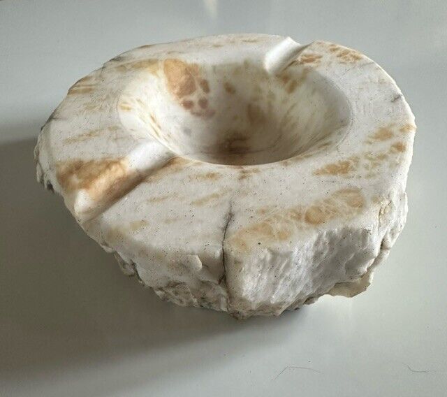 Vintage Italian Italy Alabaster Stone Marbled Heavy Ashtray White / Brown