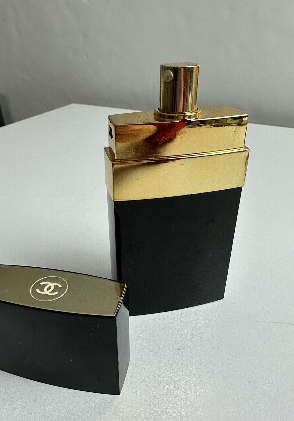 Vintage Chanel No. 5 Eau De Parfum Spray 1.7 fl.oz. Refillable Black Case 10%