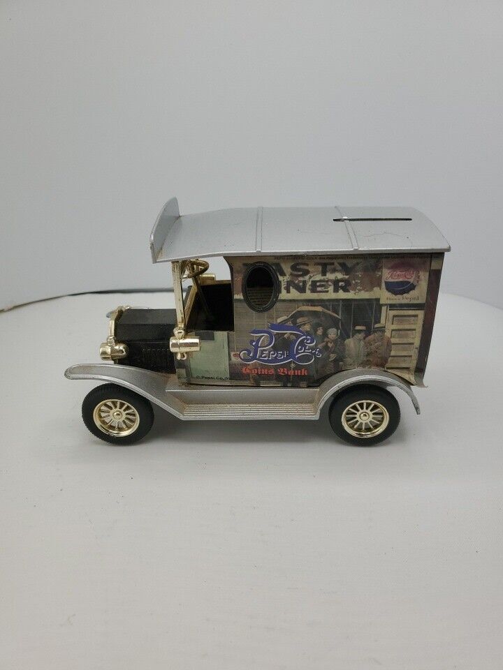 PEPSI COLA 1996 GOLDEN CLASSIC DIE CAST SPECIAL EDITION METAL GIFT BANK W/KEY