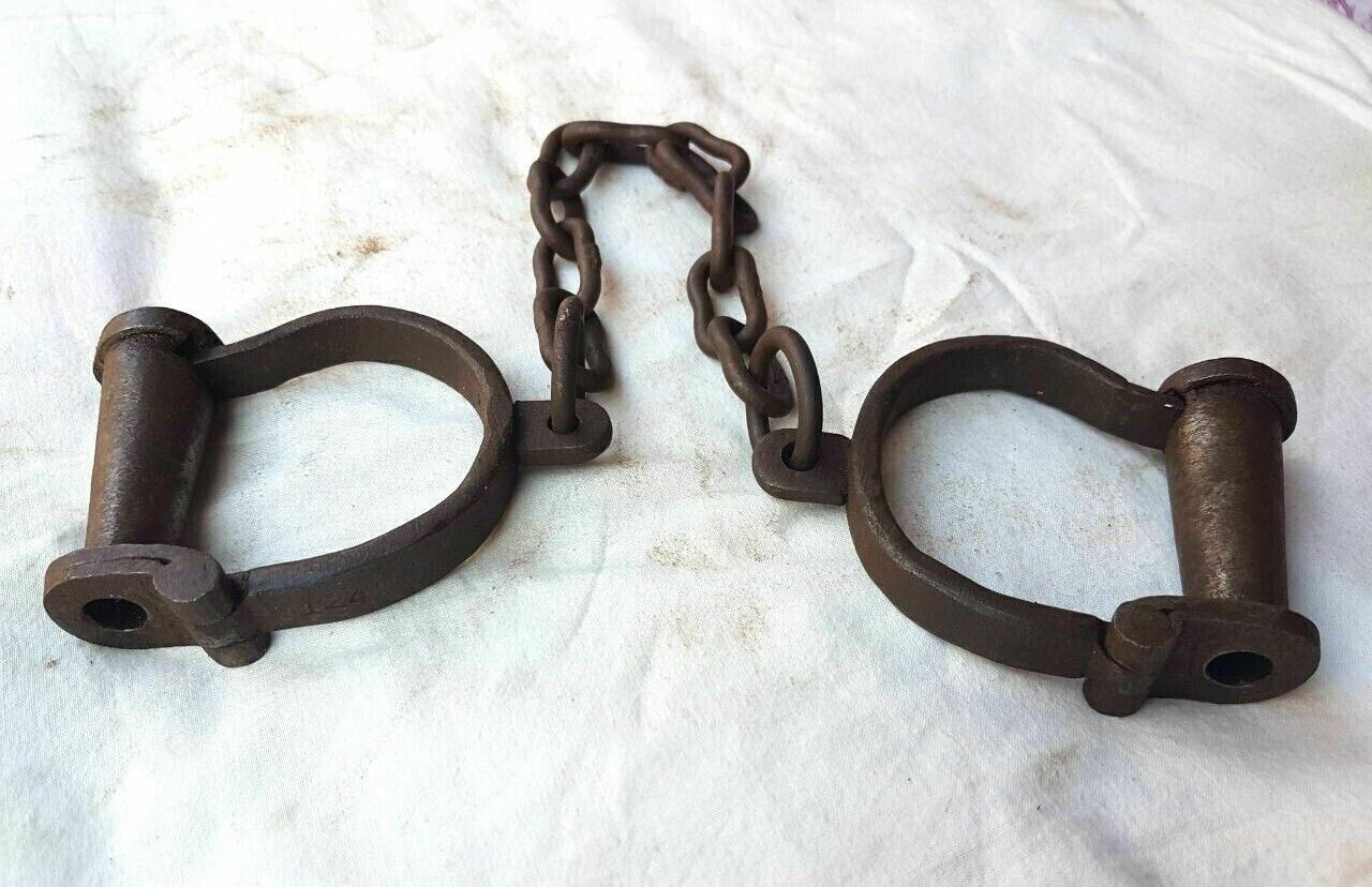 Heavy Chain Leg Cuffs Lock Key Handcuff Vintage Old Antique Iron HHF10