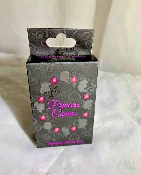 Disney - 2014 Princess Cameo Mystery Pin - Sealed Box - 2 Pins in original packs