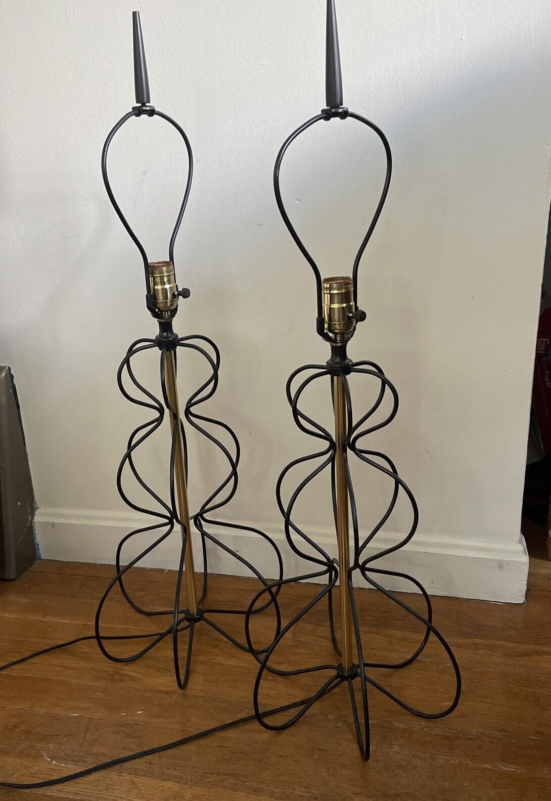 Vintage 50s Atomic Curvy Wire Lamps Pair Mid Century Modern